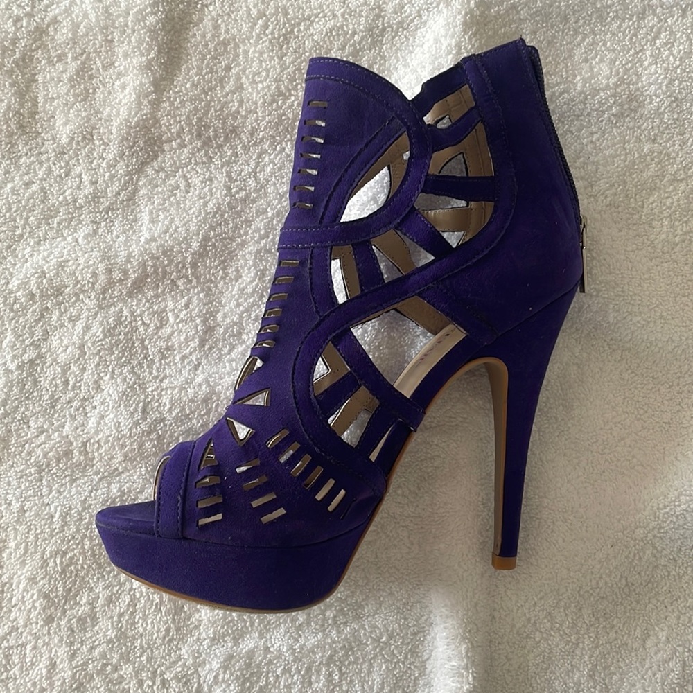 Peep toe purple suede like cutout high heel back zip booties